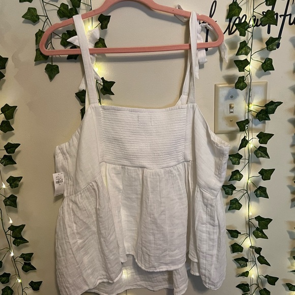 White Cami with Ties - Picture 2 of 3